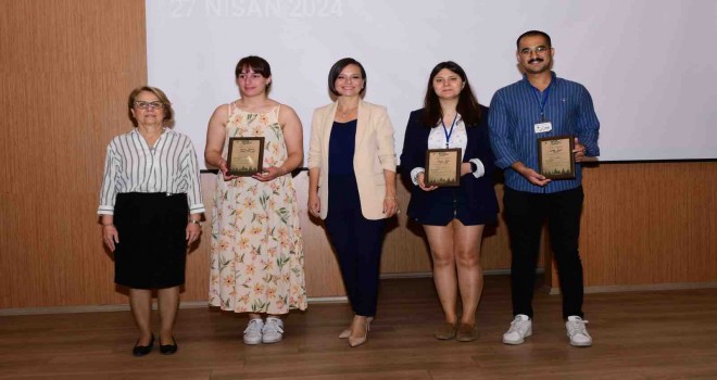 Karabağlar’ın geleceği gençlerle şekillenecek