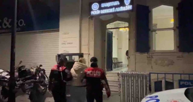 35 Yıl hapisle aranan dolandırıcı Karşıyaka'da yakalandı