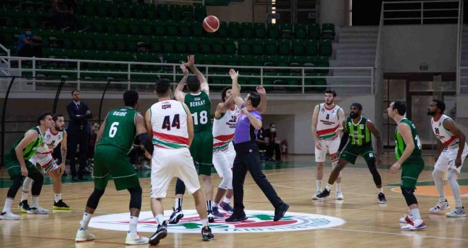 Bornova Belediyesi Karşıyaka dört köşe