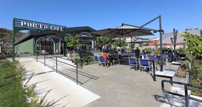 Porta Gaziemir 1 yaşında