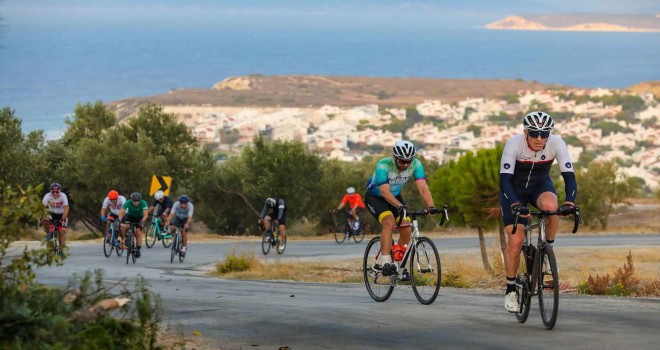 Veloturk Gran Fondo Çeşme by Salcano start aldı