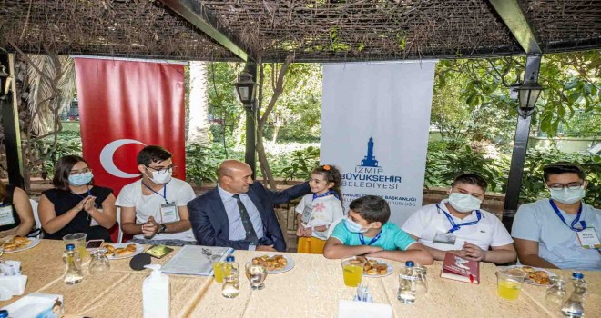 Kazandıkları parayı fidan kampanyasına bağışladılar