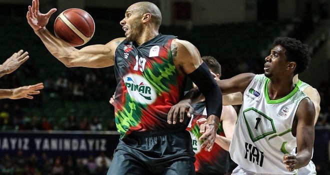 Pınar Karşıyaka Tofaş'la kaza geçirdi