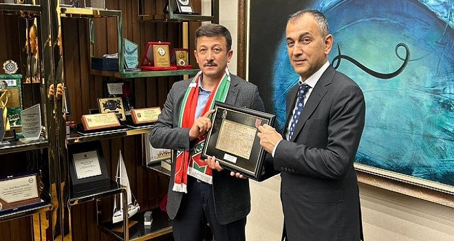 Yeşil: Eski başkanlarla futbola destek vereceğiz...