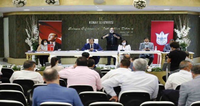 Konak’ta normalleşme sürecindeki ilk meclis toplantısı yapıldı