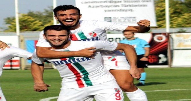 Karşıyaka'nın golcüleri iyi başladı