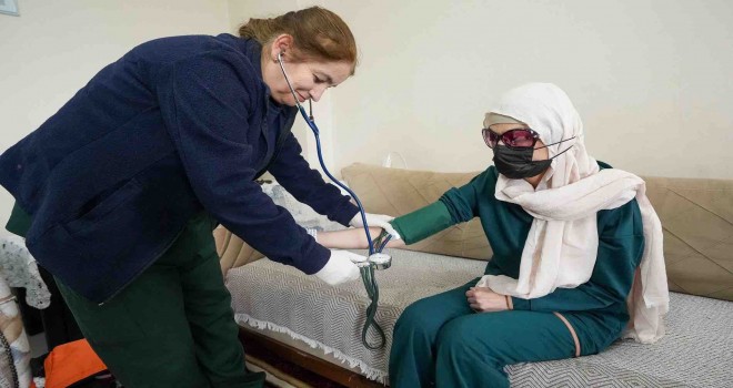 Gaziemir Belediyesi sağlık hizmetleriyle fark yaratıyor