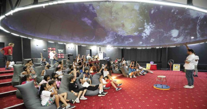 Minik kaşifler Konak’ta bilim dolu bir yaz geçirecek