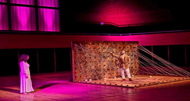 Hülya-Özdemir Nutku Uluslararası İzmir Tiyatro Festivali başladı