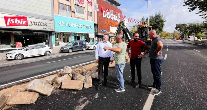 Bayraklı’da sokaktan yönetim