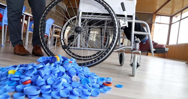 Karşıyaka'da plastik kapaklar umuda dönüşecek