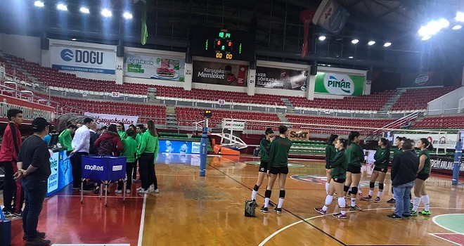 Voleybolda Karşıyaka hükmen kazandı