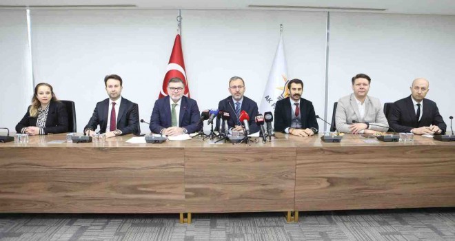 Ak Parti'li Kasapoğlu: Karşıyaka Stadı'nı mahkemeyle durdurmasalar hizmetteydi