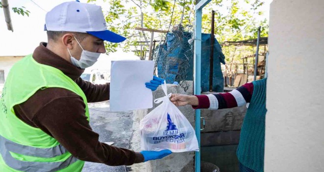 ​Biz Varız dayanışmasında 200 bin gıda paketi hedefi aşıldı