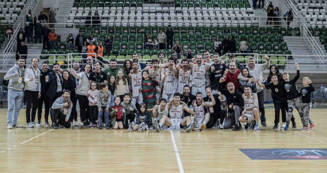 Bornova Belediyesi Karşıyaka, TED Kolejliler'i geçti