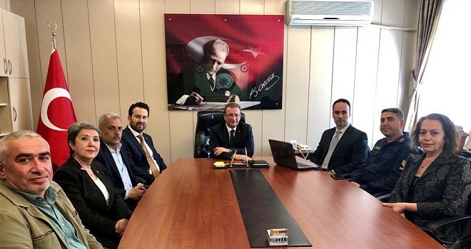 Kaymakam Çalışır, seçime girecek partilerle bir araya geldi