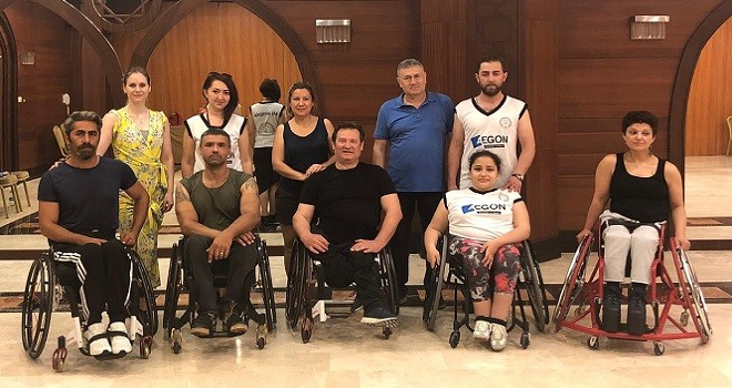 Ossi, şampiyonaya Antalya'da hazırlanıyor...