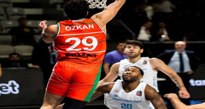 Bornova Belediyesi Karşıyaka galibiyete hasret kaldı