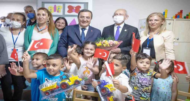 Özel çocuklardan  Kılıçdaroğlu’na özel karşılama