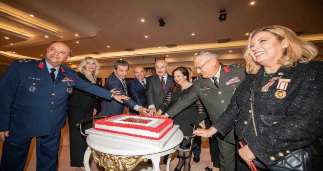 KKTC'nin 39. kuruluş yıl dönümü kutlandı