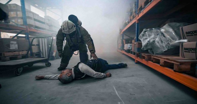 İzmir İtfaiyesi'nden deprem ve yangın tatbikatı