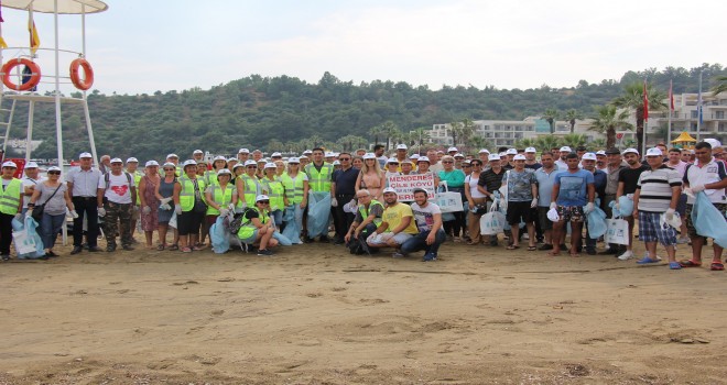 Menderes’te plaj temizliği