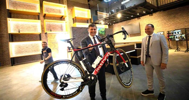 Karşıyaka'da eski bisikletler iyiliğe dönüşüyor