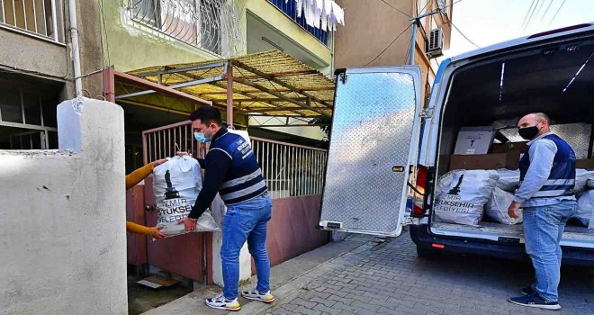 Dayanışma aracı kara kışa karşı yola çıktı