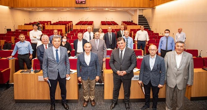 İzmir Büyükşehir'e Karşıyaka projeleri anlatıldı