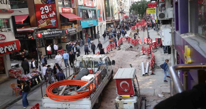 Karşıyaka Çarşısı yenileme çalışmaları başladı