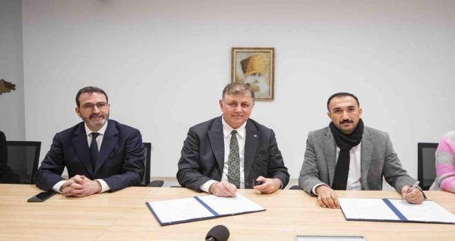 İzmir Büyükşehir'den memurlara ek zam