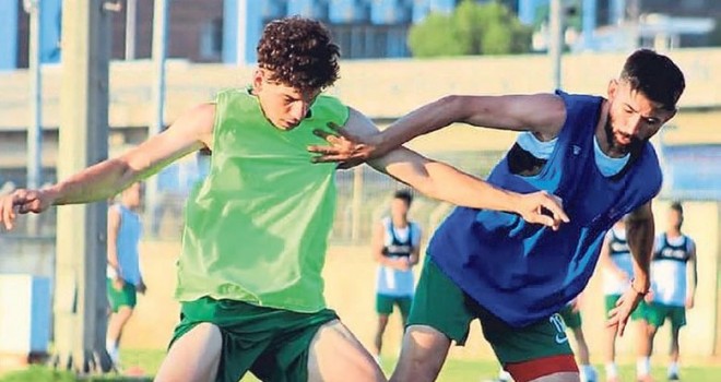 Karşıyaka'da Selçuk profesyonel olacak