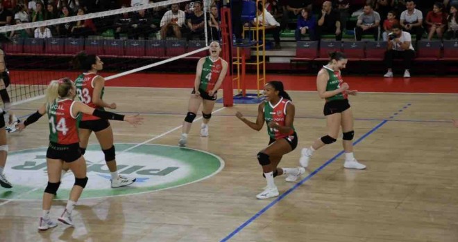 Karşıyaka filede Yeşilyurt'u ağırlıyor