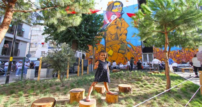 Karşıyaka'ya iki yeni park