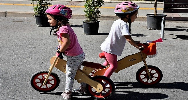 Karşıyaka'da otomobilsiz gün...