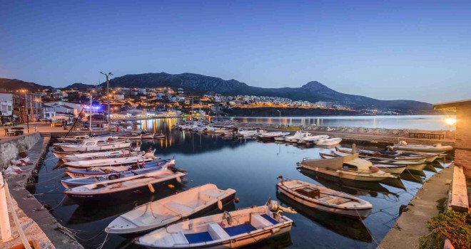 Karaburun’a yoğun ilgiye evet, doğa katliamına hayır