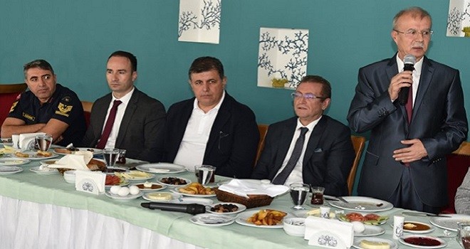 Başkan Tugay'dan Din görevlilerine kahvaltı...