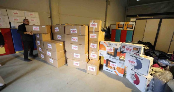 Efes Selçuk halkı deprem bölgesi için seferber oldu