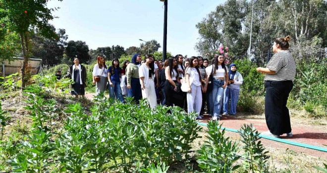 Yeni çiftçiler adım adım İZTAM’da yetişiyor