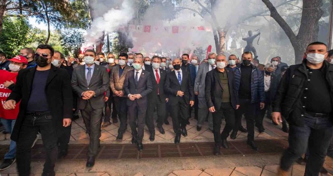 Soyer: Demokrasinin vazgeçilmezi emek ve ekmek mücadelesidir