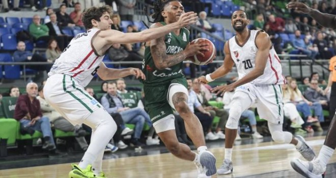 Karşıyaka, Darüşşafaka'ya yenildi