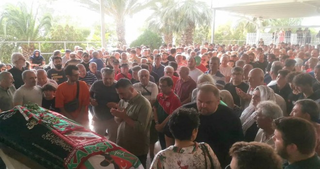 Bir Baba Hindi Mustafa son yolculuğuna uğurlandı