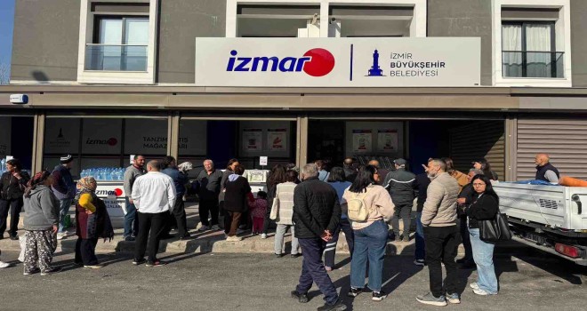 İZMAR'ın 21. mağazası Çiğli’de açıldı