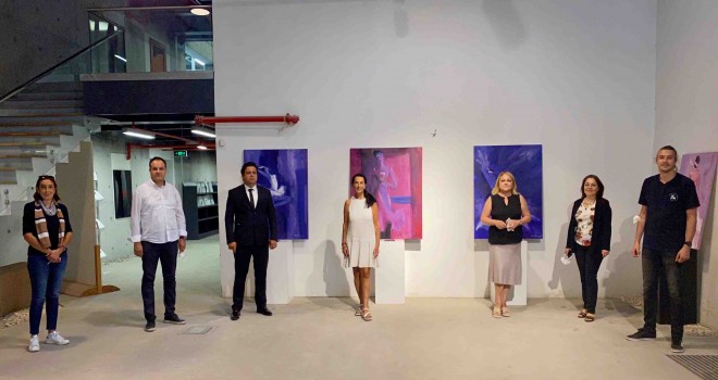 Pandemi adlı resim sergisi açtı