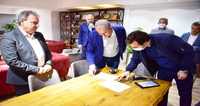 Evde tahsilat hizmeti, Vekil Sertel ile başladı