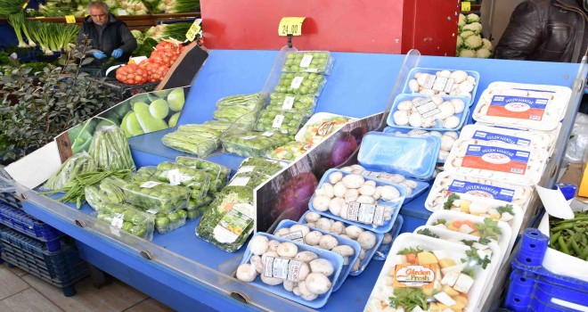 Narlıdere’de virüse karşı açıkta satış yasak