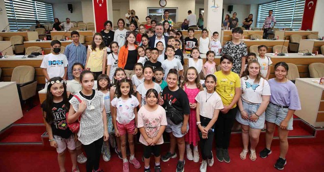 Çocuklar sordu, Başkan Sandal yanıtladı