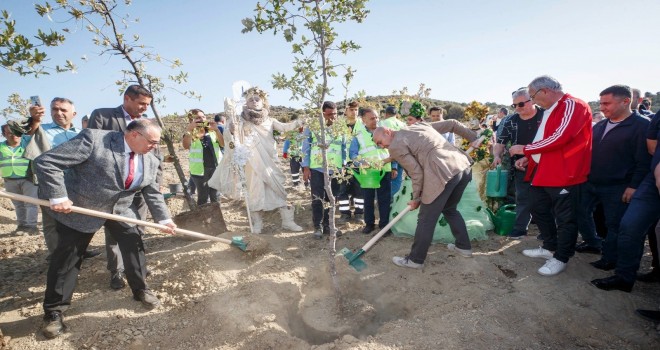 Cumhuriyetin 100.yılında İzmir’e ESHOT Ormanı