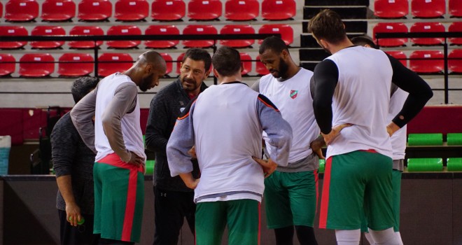 Pınar Karşıyaka, Efes maçının hazırlıklarını sürdürüyor