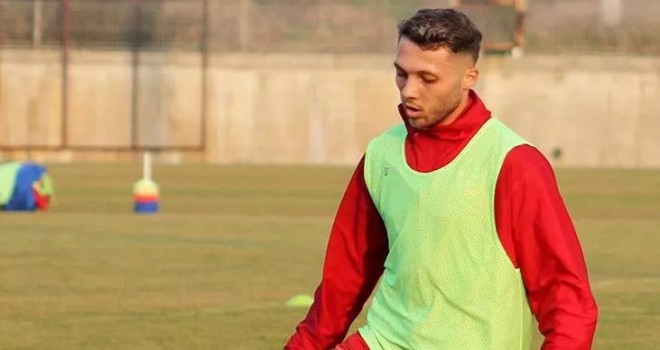 Karşıyaka'da iki kadro dışı...